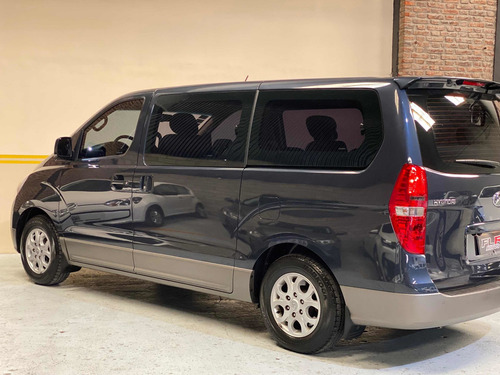 Imagen 9 de 15 de Hyundai H1 2016 2.4 Premium 1 175cv