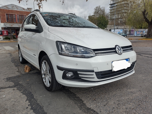 Imagen 1 de 10 de Volkswagen Suran 2018 1.6 Highline Msi 110cv