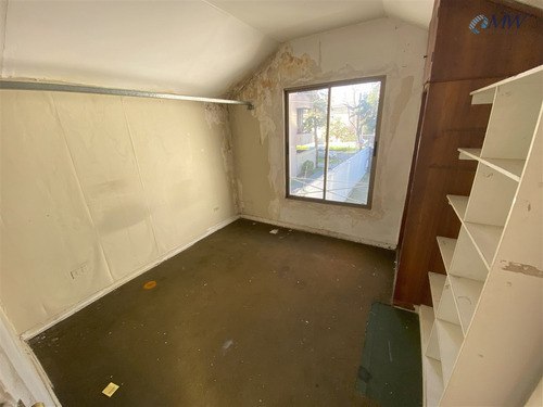 Amplia Casa - Oficina En Venta En El Mejor Barrio De Ñuñoa