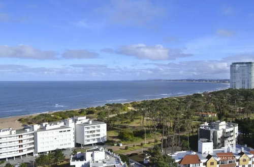 Apartamento En Venta En Torre Le Jardin Punta Del Este - Tres Dormitorios