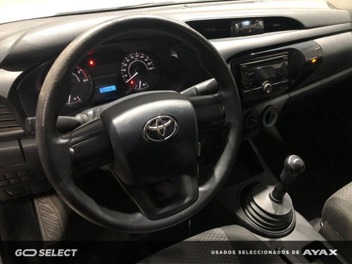Toyota Hilux Dx 4x2 Diesel 2017 Blanco Excelente Estado