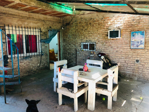 Imagen 2 de 14 de Casa 3 Amb. Con Departamento A Terminar