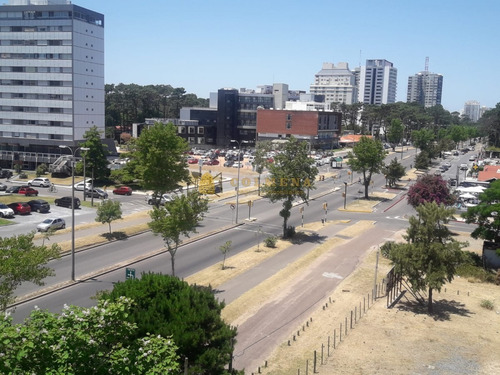 Encantador Departamento Sobre Av Roosevelt Consulte!!- Ref: 2886
