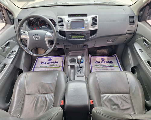 Toyota Hilux 2.7 SRV 4X2 CD 16V FLEX 4P AUTOMÁTICO