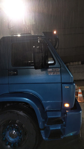 Titan 18-310 Ano 2005 Com 545.000 Km Caminhão Truck Baú