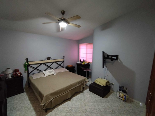 Casa En Venta En La Viña Calle Privada (ac)