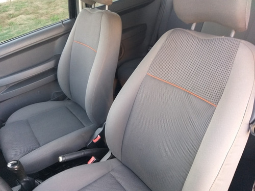 Volkswagen Fox 1.0 Vht Trend Total Flex 3p 2009