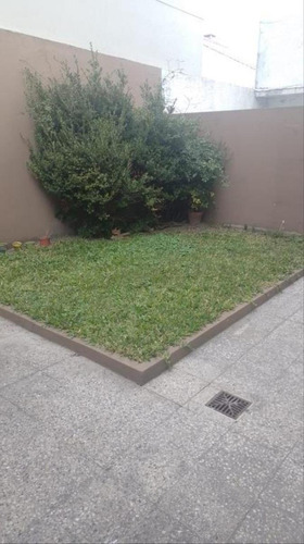 Casa De 2 Dormitorios En Alquiler, Zona Parque Savedra