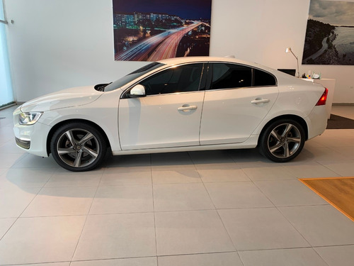Volvo S 60 Kinetic 1600turbo Aut 4x2 180 Hp