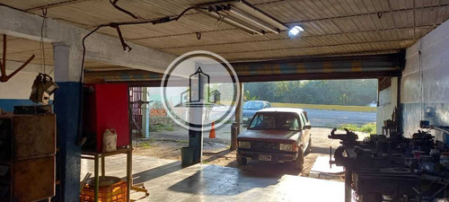 En Venta Casa Con Local, Ubicado En Los Aviadores, 007jsc