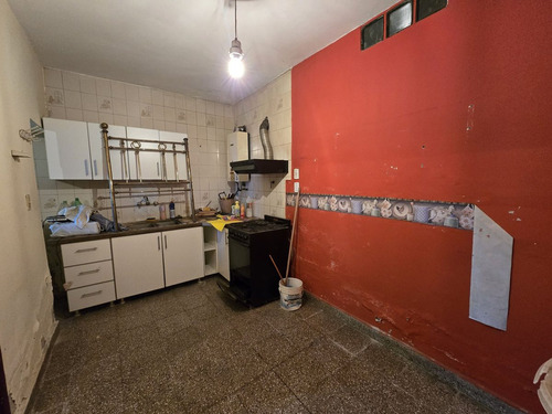 Venta Casa A Remodelar A Metros De Calle Belgrano