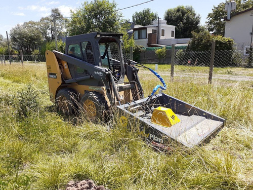 Imagen 4 de 5 de Implemento Desmalezadora Para Minicargadora Vialplan, Bobcat