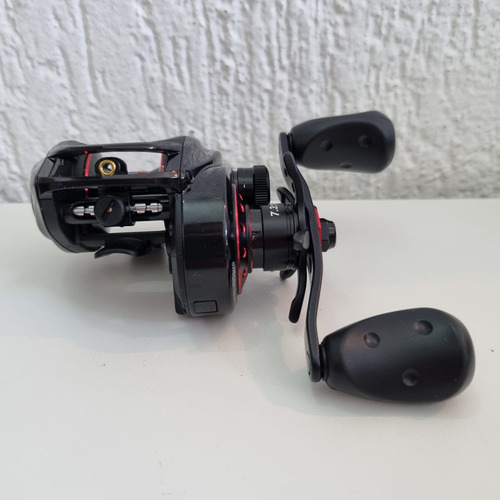 Carretilha Abu Garcia Revo4 Sx-hs Esquerda 7.3:1 Drag 11,1kg Cor Preto