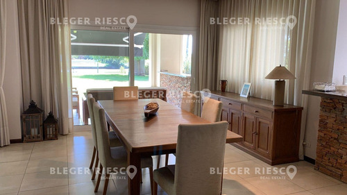 Imagen 9 de 30 de Casa En Venta Ubicado En Santa Catalina, Villanueva, Tigre
