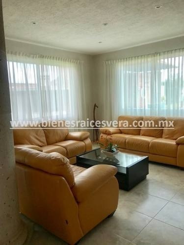 Imagen 3 de 14 de Casa En Venta En Conjunto Céntrico En Tequisquiapan Graciela