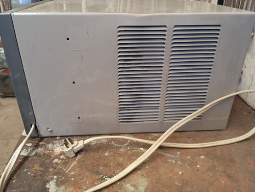 Aire Acondicionado Springer Silentia Ventana 220v Gris (Usado)