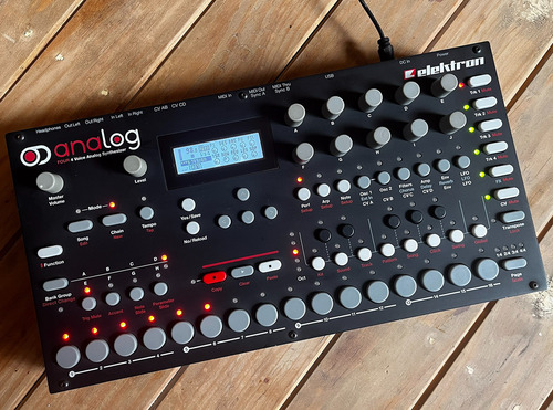 Elektron Analog Four Mk1 Como Nuevo Poco Uso Cables Original (Usado)