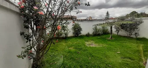 Casa En Arriendo En El Recreo De Los Frailes. Cod A136