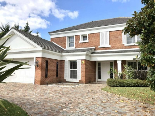 Nordelta Barrio La Isla Casa En Venta Al Lago Central