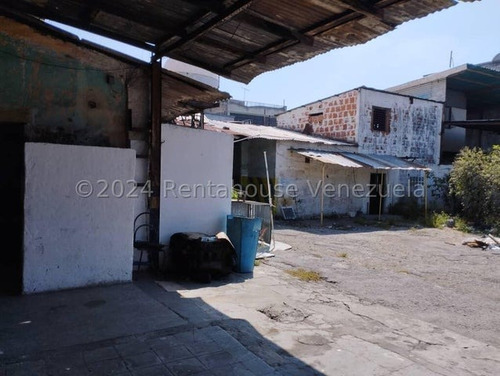 Alquiler De Dos Locales Comerciales A Pie De Calle Catia I