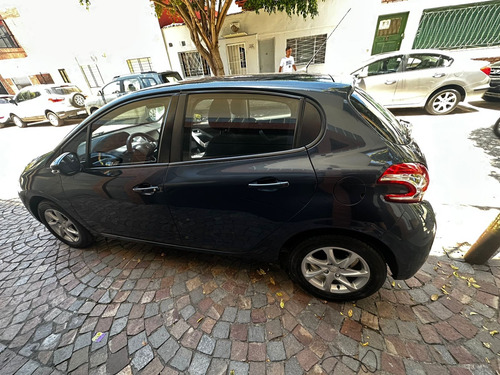 Peugeot 208 1.5 Allure Touchscreen