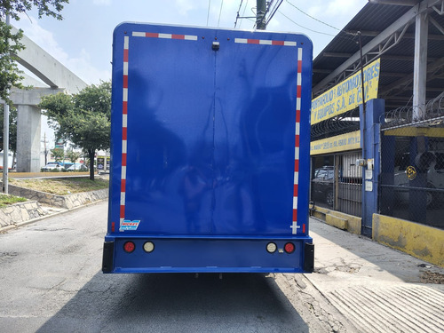 Freightline 2017 Caja Refresquera Azul Motor Cummins Isl 270