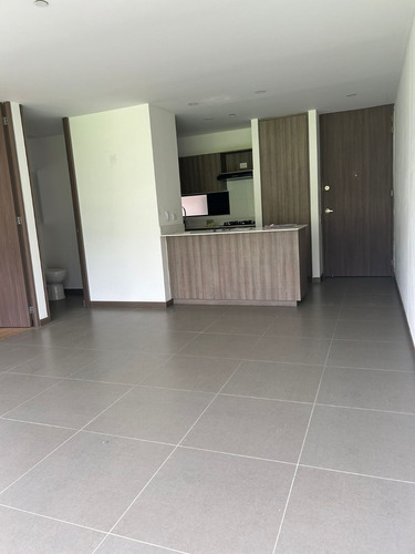 Epic - Apartamento En Venta En Loma Del Escobero, Envigado. A Pocos Metros Del Centro Comercial City Plaza