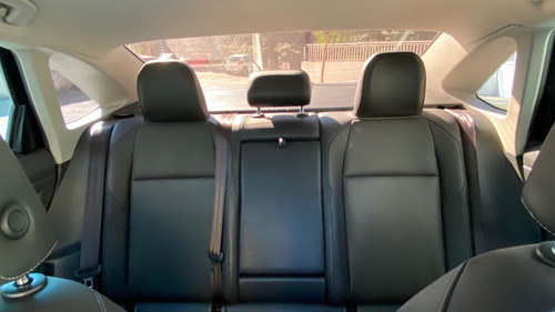 Volkswagen Jetta 1.4 Comfortline 250 Tsi Flex Aut. 4p