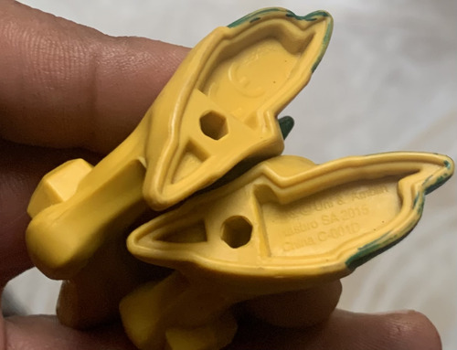 Jurassic World Hero Mashers Yellow Velociraptor Hasbro 2015 (Usado)