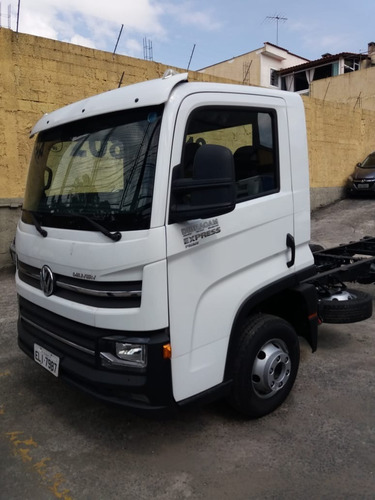 Volks Delivery Express 2019 Prime Completo Baú Carga Seca