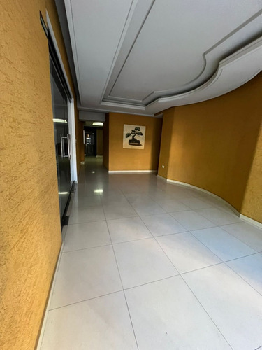Yuraima Segura Vende Apartamento En Res. Puerto Alegre Urb. Valles De Camoruco Valencia Estado Carabobo