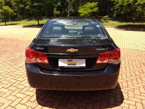 Imagem 3 de 10 de Chevrolet Cruze 1.8 Lt 16v Sedan