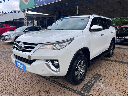 Toyota Hilux SW4 2.7 SRV 7 LUGARES 4X2 16V FLEX 4P AUTOMÁTICO