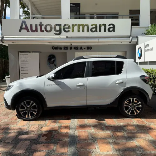 Renault Stepway 1.6 Intense Automática
