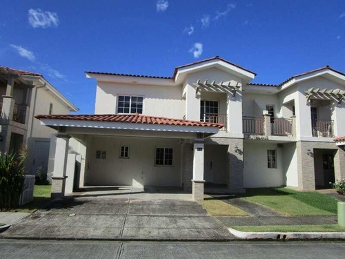 Venta De Casa De 241 M2 En Ph Reserva De Versalles 22-7719gg