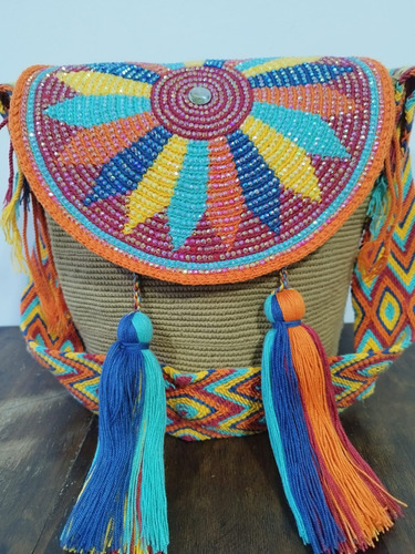 Mochila Wayuu  Tapa Con Piedreria Únicolor Grande 