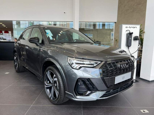 Audi Q3 2.0 40 TFSI GASOLINA PERFORMANCE BLACK PLUS QUATTRO TIPTRONIC