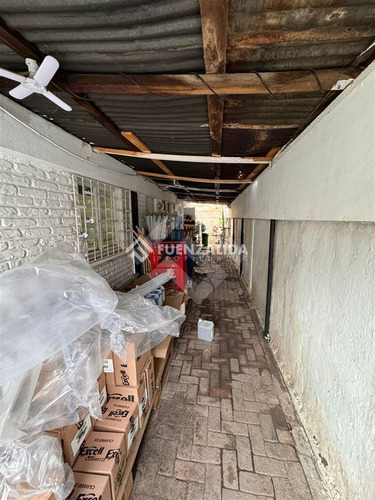 Casa En Venta De 2 Dorm. En Macul