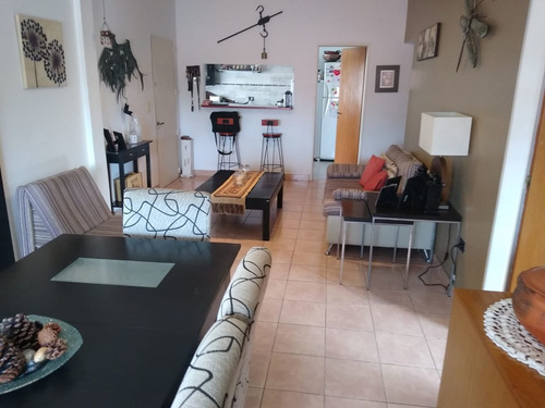 Imagen 3 de 17 de Ph En Venta En Carapachay .
