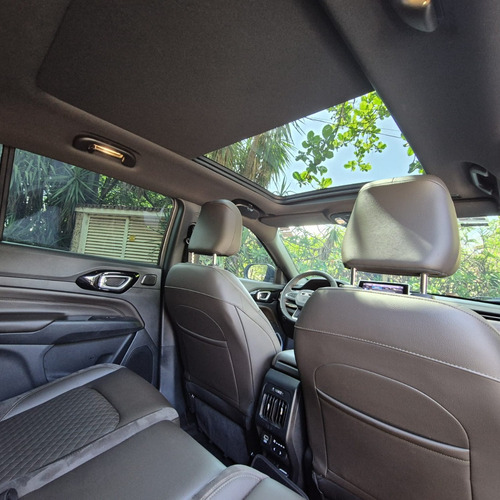 Jeep Commander 2.0 Overland 4x4 Aut. 5p