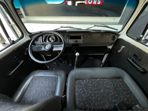 Volkswagen Kombi 1.4 MI STD LOTAÇÃO 8V FLEX 3P MANUAL