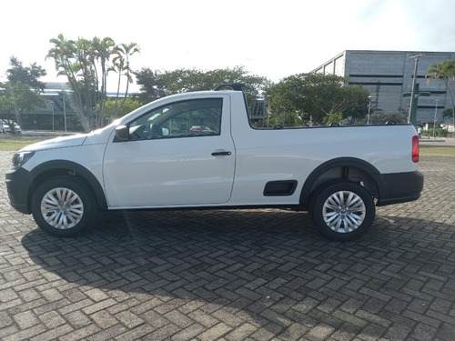 Imagem 4 de 12 de Volkswagem Saveiro Robust 1.6 Total Flex 8v. 2022/2023