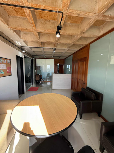 Oficina 130 M2