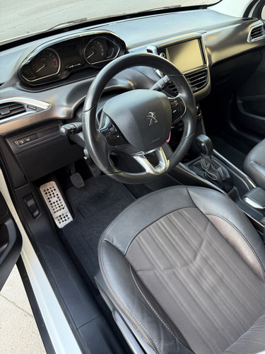Peugeot 2008 1.6 Feline