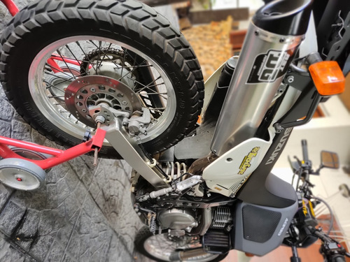 Imagen 14 de 15 de Suzuki Dr650