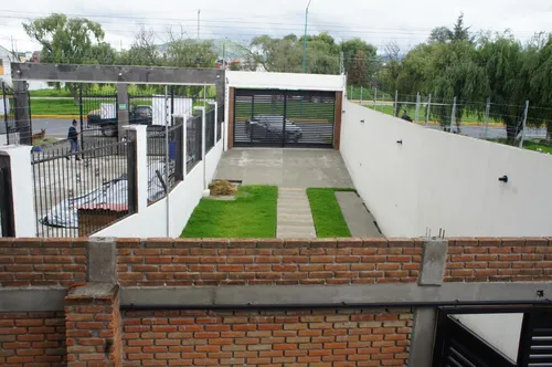 Casa En Venta, Capultitlan, Toluca, Edo. De México.