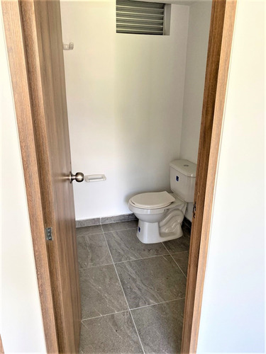 Imagen 12 de 15 de Venta De Apartamento En Los Cambulos