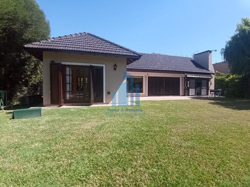 Venta Casa De 4 Ambientes En Club De Campo San Patricio