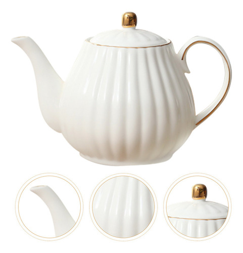 Esquema De Cafetera Con Hojas Sueltas De Té En Dorado