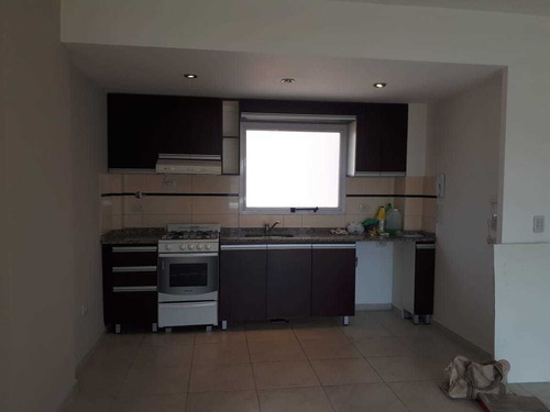 Imagen 2 de 14 de Venta Departamento Semipiso 2 Amb C/ Balcon V. Pueyrredon